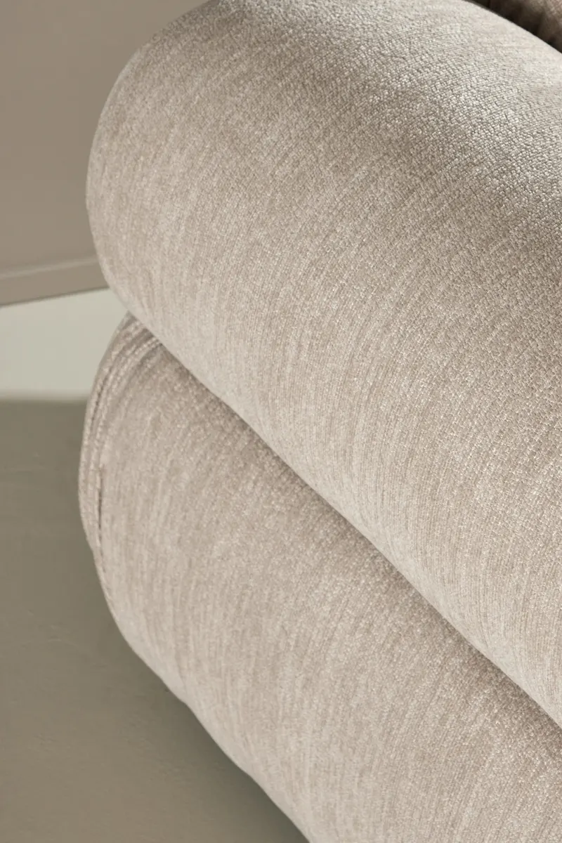 Mika Sofa-Modul mit gerundeten Polsterrollen in 95 × 80 × 95 cm, rechts, im Wohnraum, Ansicht 2
