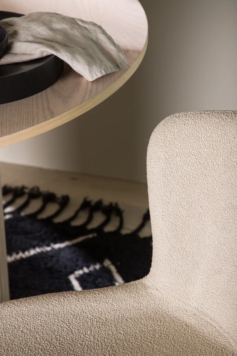 Modesto gepolsterter Esszimmerstuhl in Beige, Gestell Schwarz, Bouclé, im Wohnraum, Ansicht 3