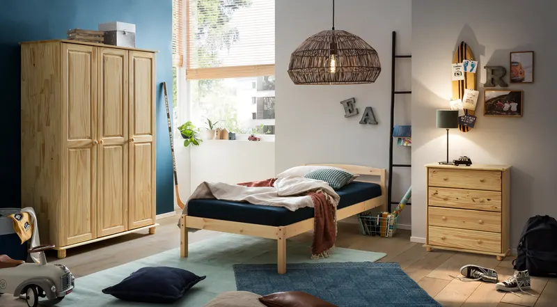Kleiderschrank aus Kiefer massiv, natur lackiert, Ansicht 5