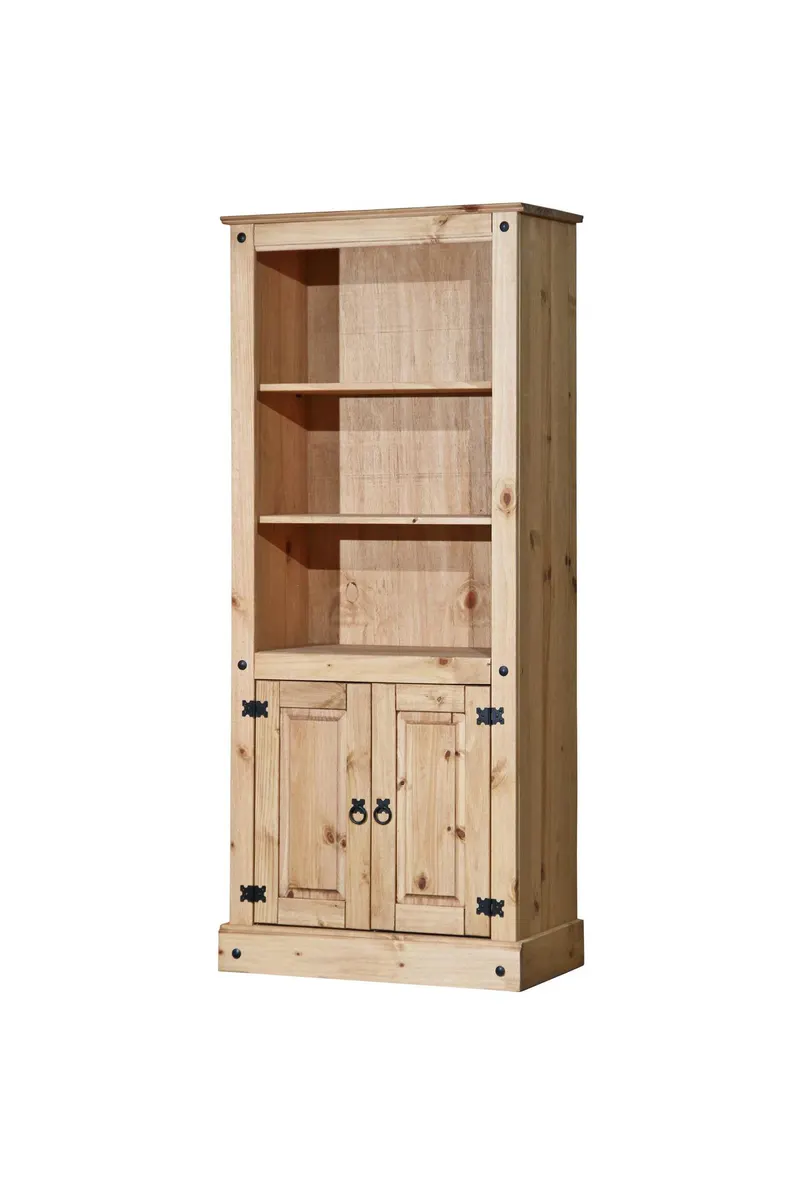 Schrank aus massiver Kiefer, honigfarbig gewachst