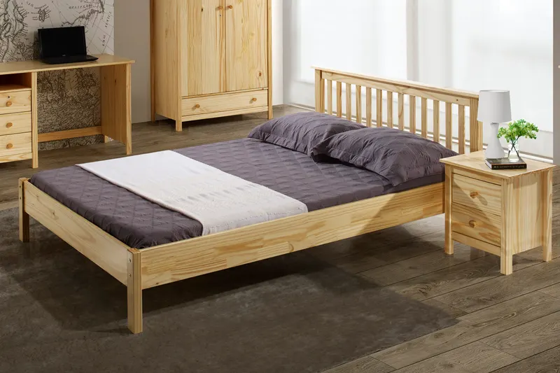 Bett aus massivem Kiefernholz, natur lackiert, 180 × 200 cm, Ansicht 3