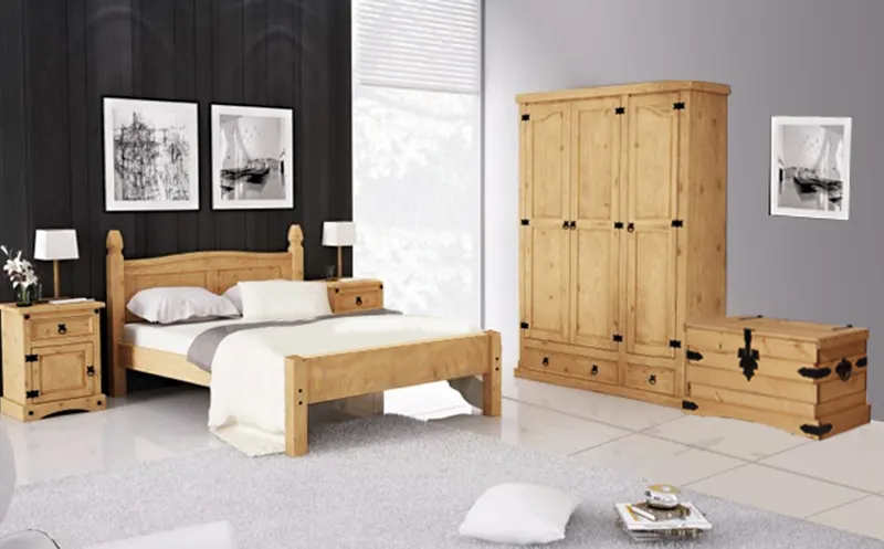 Kleiderschrank aus Kiefer massiv, natur gewachst, Ansicht 3