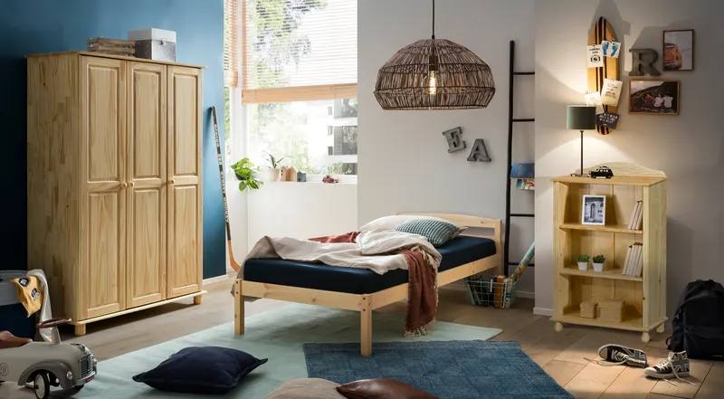 Kleiderschrank aus Kiefer massiv, natur lackiert, Ansicht 6