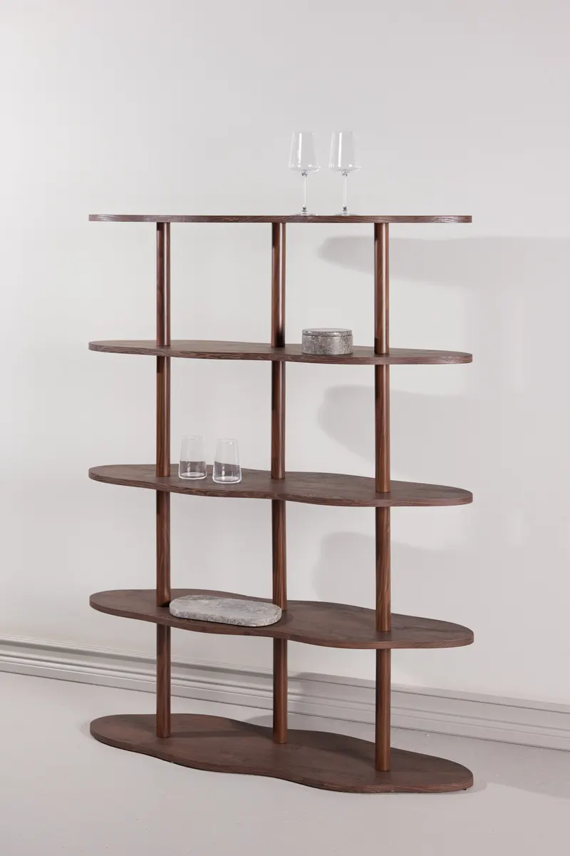 Moln Regal mit wellenförmigen Böden in 30 × 140 × 105 cm, im Wohnraum, Ansicht 1