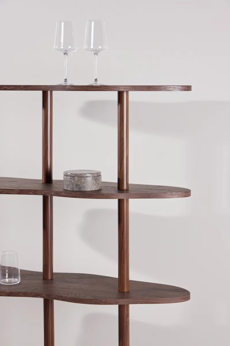 Moln Regal mit wellenförmigen Böden in 30 × 140 × 105 cm, im Wohnraum, Ansicht 4