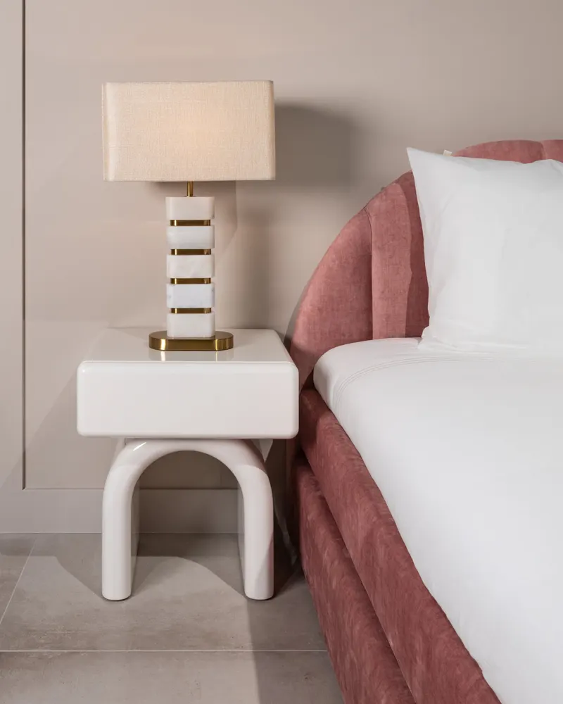 Nachttisch Bennet, Coconut Milk von Richmond Interiors, Wohnbeispiel 7, im Wohnraum