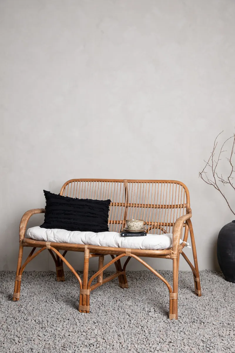 Nella Rattansofa mit Sitzkissen in Natur, im Wohnraum, Ansicht 1