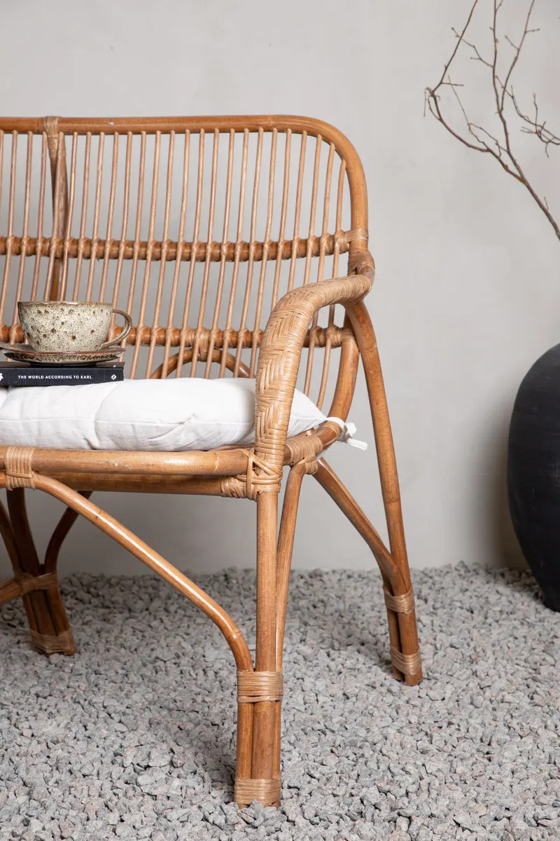 Nella Rattansofa mit Sitzkissen in Natur, im Wohnraum, Ansicht 2