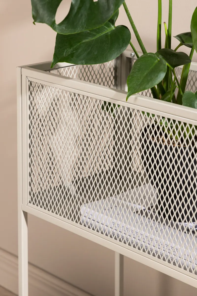 Netz Regal mit Gitterablage auf schlanken Beinen in Beige mit Blumenmuster, Gestell Beige, im Wohnraum, Ansicht 2