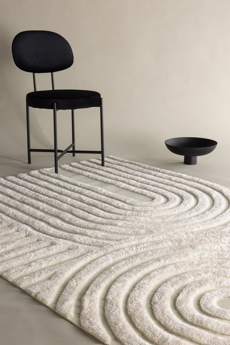 Nikita Teppich mit Kreis- und Bogenmuster in 230 × 160 cm, Weiß, im Wohnraum, Ansicht 1