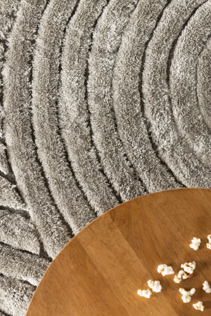 Niklas Teppich mit Relief aus Rillen und Bögen in 290 × 200 cm, Beige, im Wohnraum, Ansicht 4