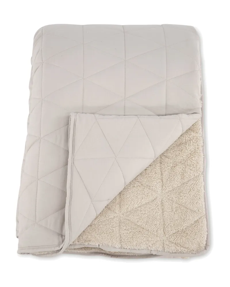 Nilla Wende-Tagesdecke mit Steppseite und Sherpa-Seite in 150 × 250 cm, Beige, Ansicht 2