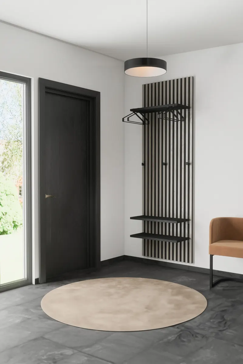 Nimes Garderobenhaken, Hakenleiste und Kleiderbügel in 3 × 18 × 43 cm, Schwarz, im Wohnraum, Ansicht 1