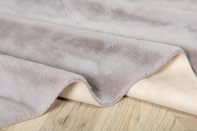 Nina Teppich rechteckig mit Schimmer in 230 × 160 cm, Grau, im Wohnraum, Ansicht 6