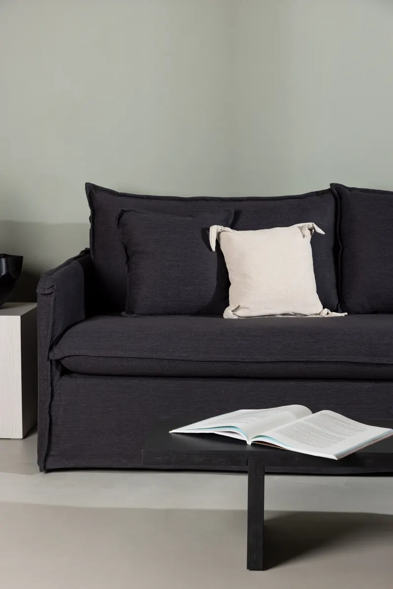Nova 3-Sitzer-Sofa mit abnehmbarem Bezug in Schwarz, im Wohnraum, Ansicht 2
