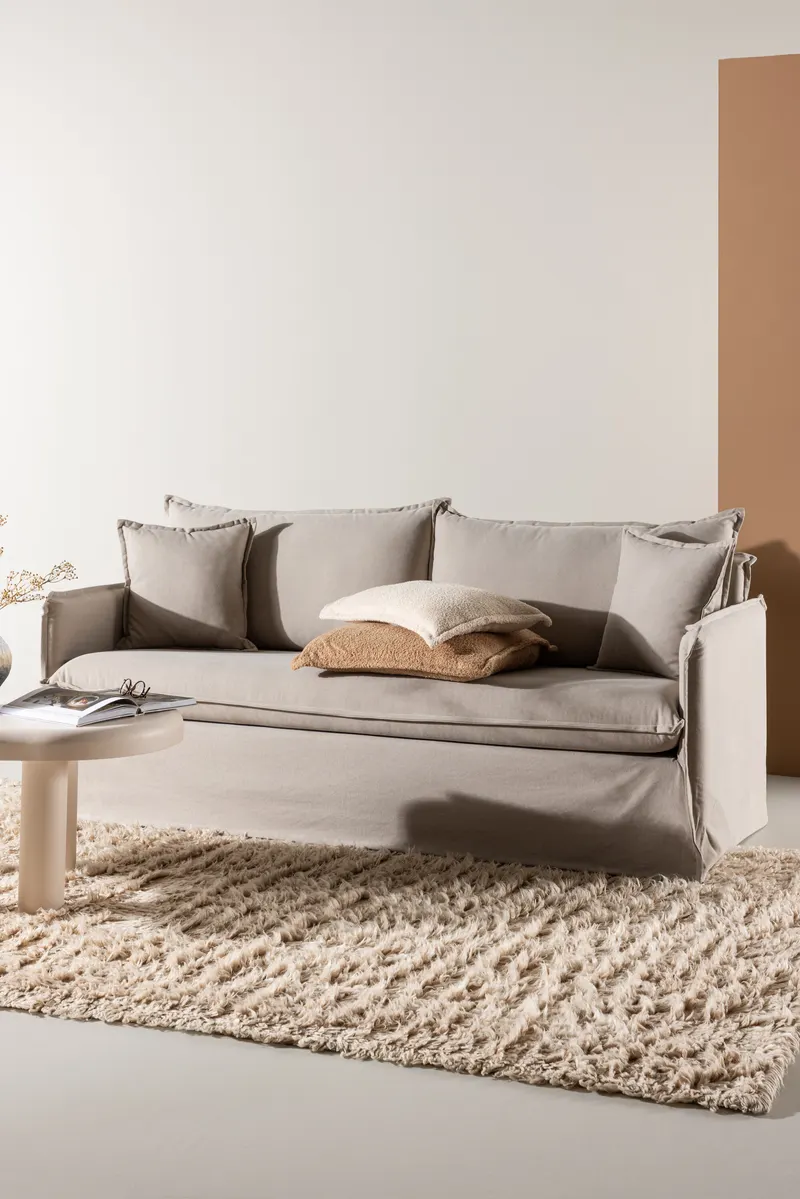 Nova 3-Sitzer-Sofa mit abnehmbarem Bezug in Braun, Gestell Schwarz, im Wohnraum, Ansicht 1