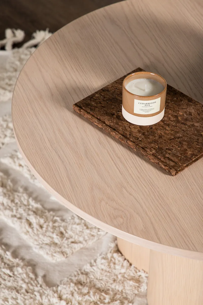 Olivia runder Couchtisch in Whitewash, im Wohnraum, Ansicht 3