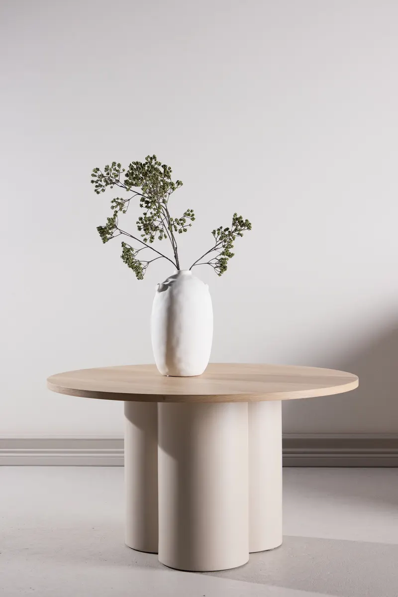 Olivia runder Couchtisch in Whitewash, Gestell Beige, im Wohnraum, Ansicht 1