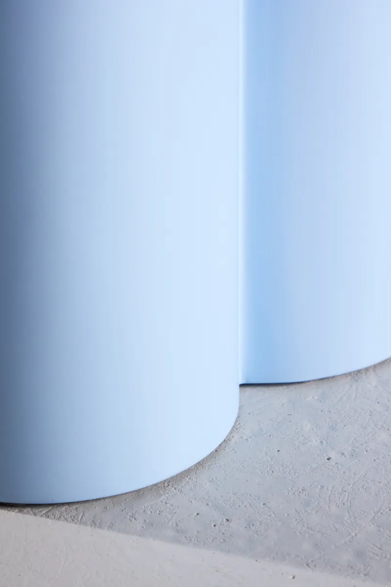 Olivia runder Couchtisch in Blau, im Wohnraum, Ansicht 4