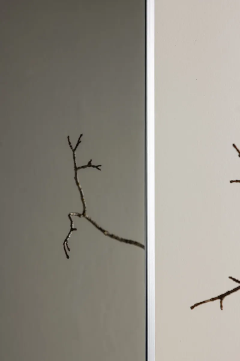Orlando Wandspiegel, rechteckig mit schmalem Rahmen in 3 × 190 × 85 cm, Silber, im Wohnraum, Ansicht 2
