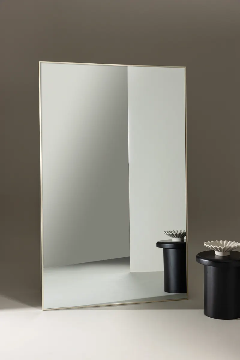 Orlando Wandspiegel, rechteckig mit schmalem Rahmen in 3 × 190 × 120 cm, Beige, im Wohnraum, Ansicht 1