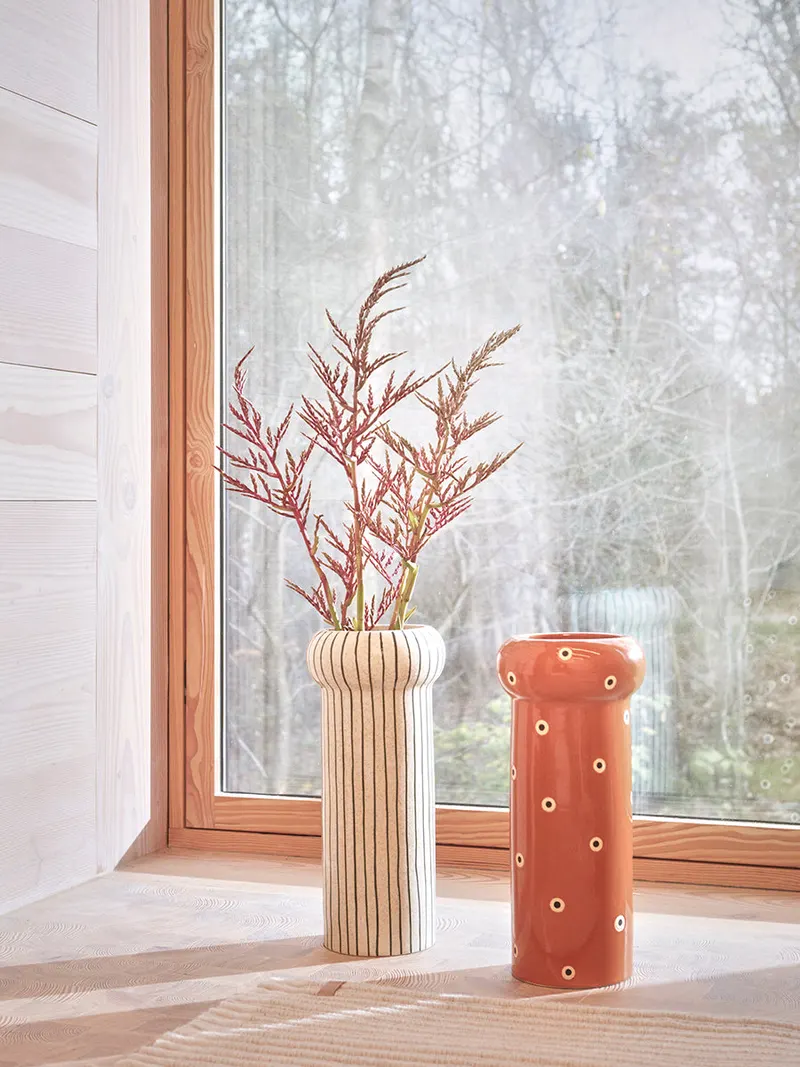 Aki Bodenvase aus Steinzeug von OYOY Living, Muskat, Ø 18,5 × H 42 cm, Ansicht 3