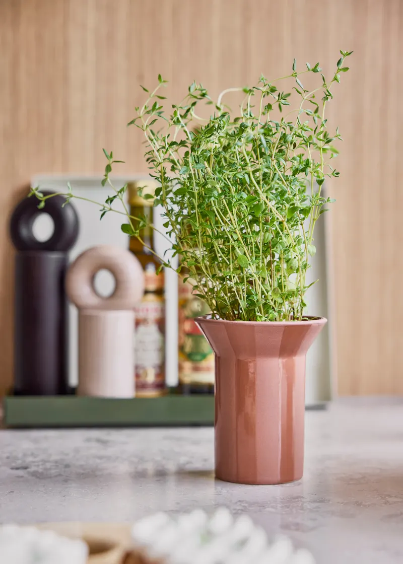 Blumentopf Luonto Small mit handgemalten Streifen, OYOY Living, Terrakotta, Klein, Ansicht 3
