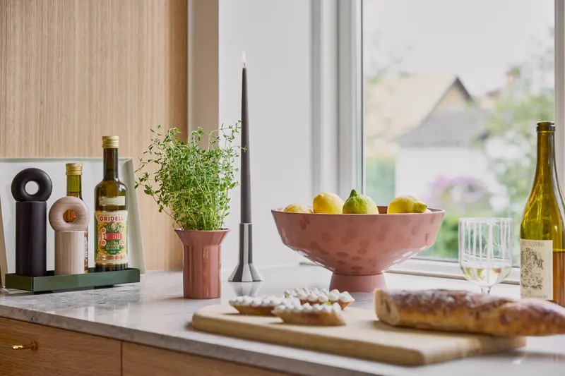 Blumentopf Luonto Small mit handgemalten Streifen, OYOY Living, Terrakotta, Klein, Ansicht 4