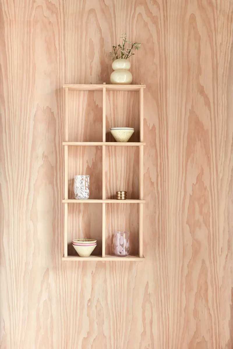 OYOY Living Grid Shelf Wandregal aus Eiche, Natur, 82 × 37 × 10 cm, Ansicht 2