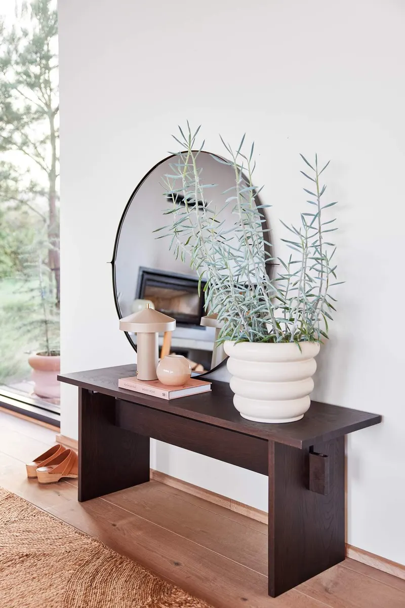 Hatto LED-Tischleuchte aus Stahl und Messing, OYOY Living, Clay, Ansicht 2