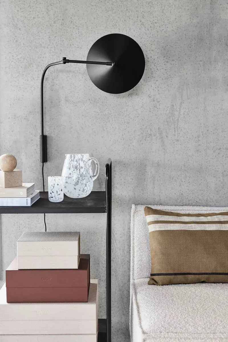 OYOY Living Kasa Wandleuchte aus Metall mit verstellbarem Arm, Schwarz, H 51 × L 60 × B 27 cm, Ansicht 3