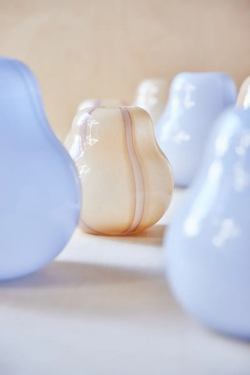 OYOY Living Kojo Vase aus mundgeblasenem Glas, Puder/Rosa, Klein, Ansicht 2