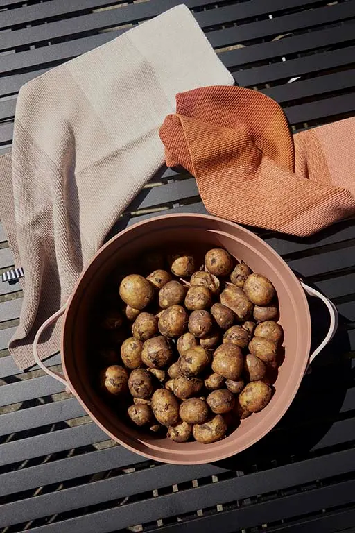 Niji Mini-Küchentuch aus Bio-Baumwolle von OYOY Living, Blautöne, H 58 × B 38 cm, Ansicht 4