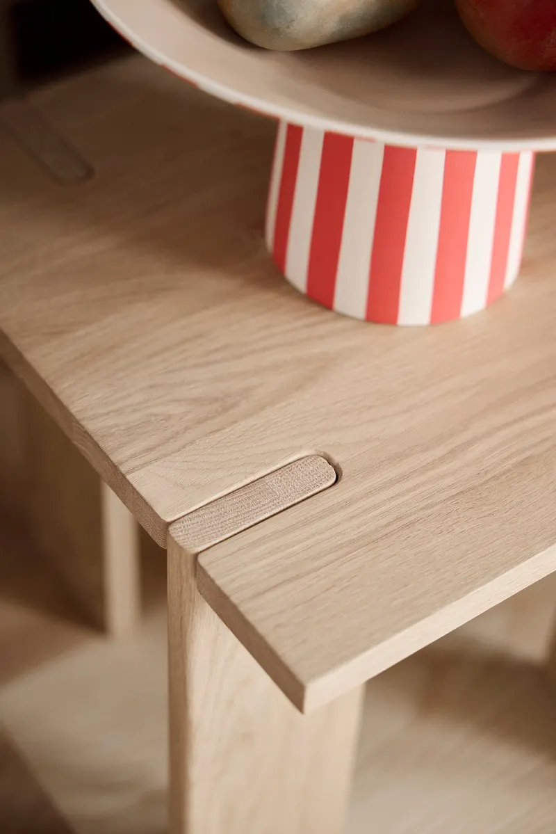 OYOY OY Square niedriger Beistelltisch aus massiver Eiche, OYOY Living, Natur, L40 × W40 × H36, Ansicht 6