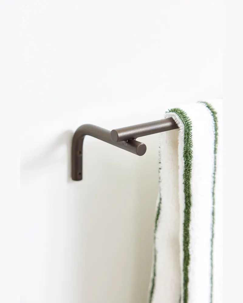 Pieni Handtuchhalter aus Edelstahl von OYOY Living, Braunmessingfarben, Ansicht 3