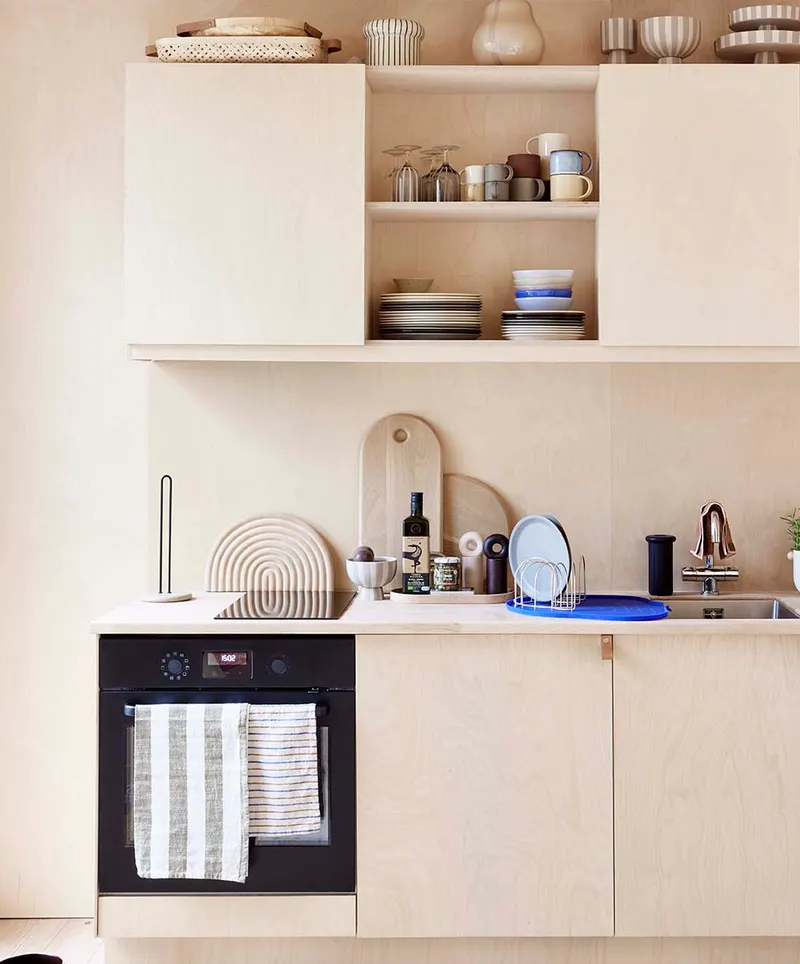 OYOY Living Savi Küchenrollenhalter aus Marmor und Eisen, Beige, Ansicht 3
