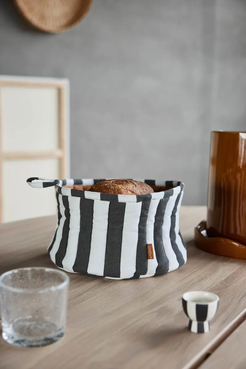 OYOY Toppu Brotkorb aus Baumwolle mit Wendefunktion, OYOY Living, Schwarz / Weiß / Taupe, Ansicht 3