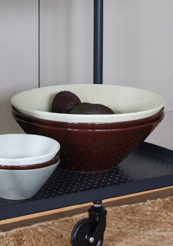 Yuka Schale von OYOY Living mit handgefertigter Oberfläche, Dunkel terrakottafarben, Large, Ansicht 4