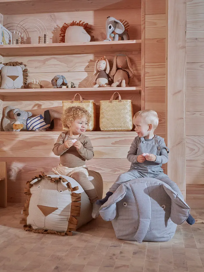 OYOY Mini Erik Elephant Sitzsack aus Baumwolle, Blau, Höhe 38 cm × Länge 50 cm × Breite 32 cm, Ansicht 2