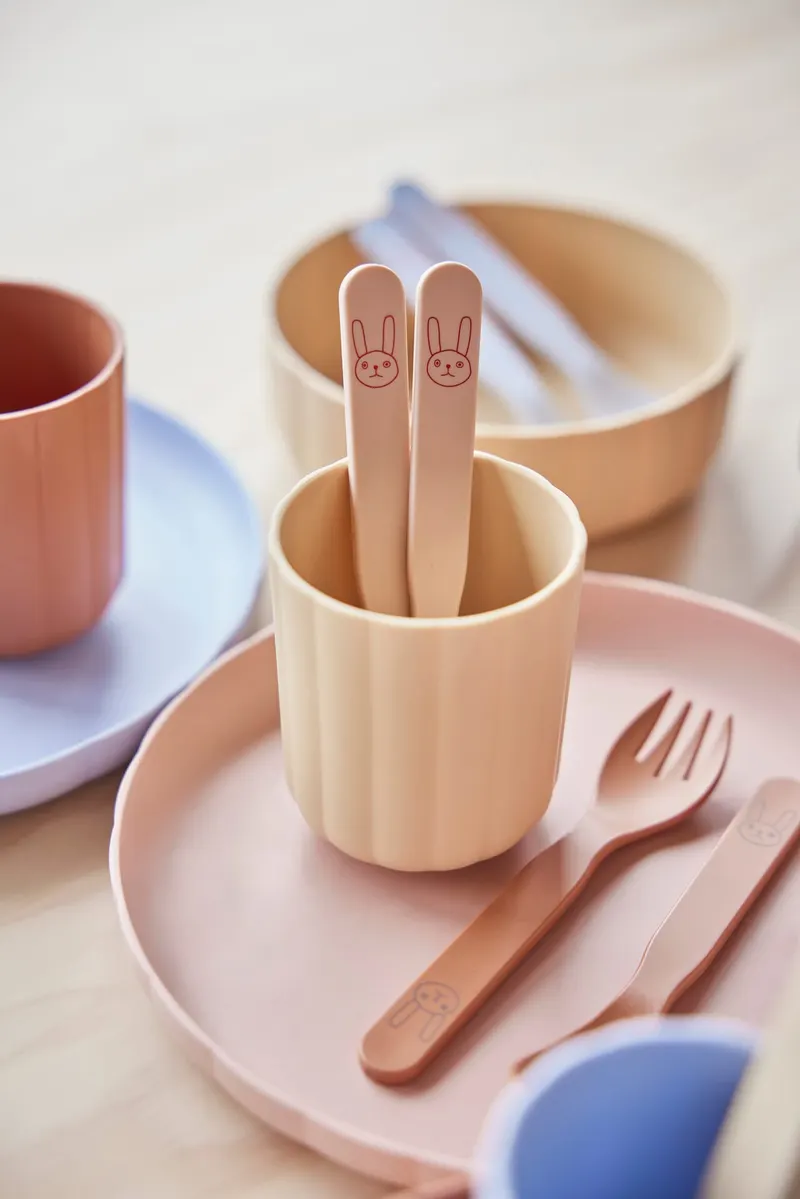 OYOY Mini Kindergeschirr-Set Pullo aus PLA mit Teller und Schale, Taupe / Vanille, Ansicht 3