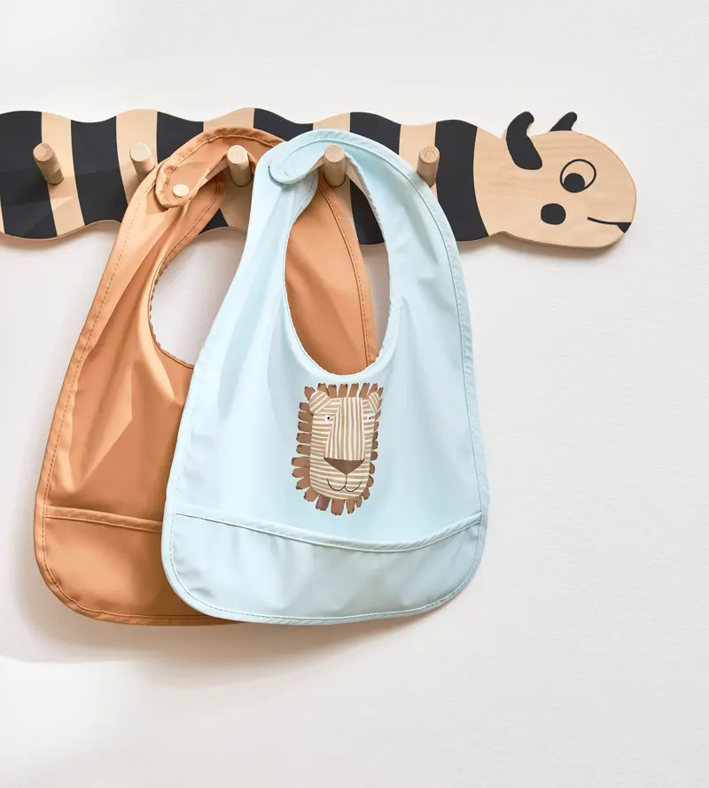 OYOY Mini Lätzchen-Set Lobo Lion aus Polyester, 2-teilig, Karamell, Eisblau, Ansicht 3