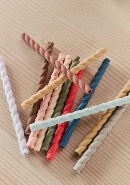 OYOY Mini Mellow Silikon-Trinkhalme im 6er-Set, Sortierte Farben, Ø 1 × H 16 cm, Ansicht 2
