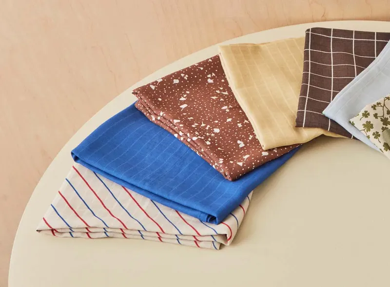 Mulltuch-Set Iro aus Bio-Baumwolle, 2-teilig, OYOY Mini, Blue, 70 × 70 cm, Ansicht 4