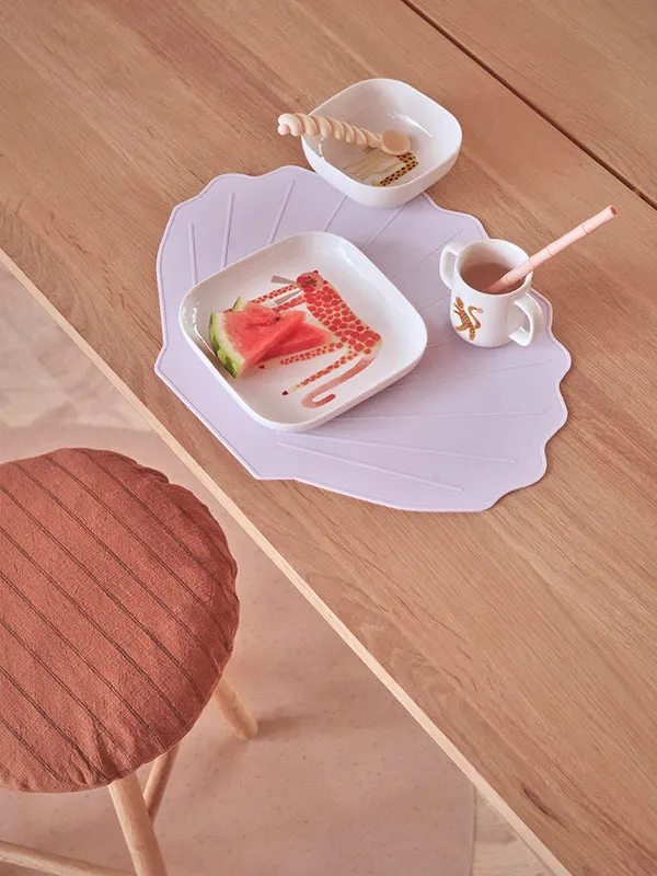 OYOY Mini Platzset Scallop aus Silikon, Nutmeg, Länge 43,5 cm × Breite 34 cm; Höhe 0,2 cm, Ansicht 2