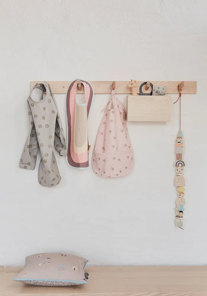 OYOY Mini Rabbit Lätzchen aus Polyester mit Auffangtasche, Rosa, H 37 × B 27 cm, Ansicht 2