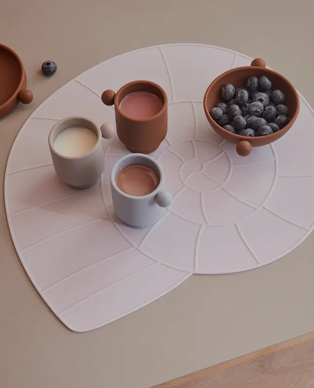 Silikon-Platzset Nautilus mit Nautilusmotiv, OYOY Mini, Höhe 0,2 × Länge 40 × Breite 34,5 cm, Ansicht 3