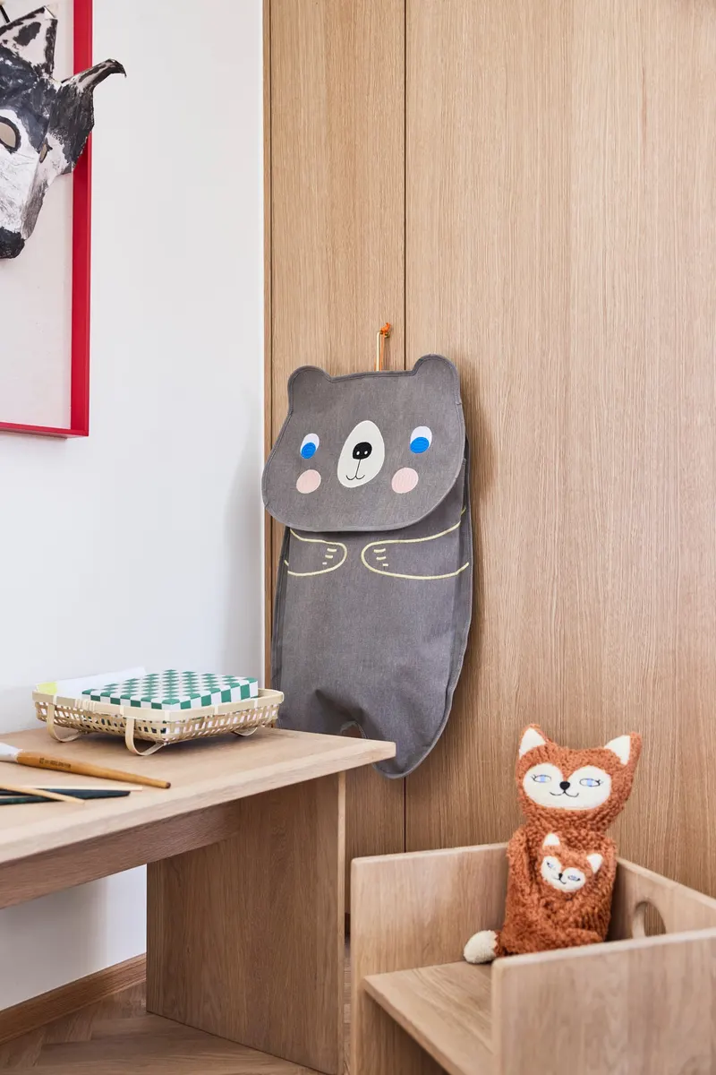 Wandorganizer Darling Bear mit Bärenmotiv, OYOY Mini, Braun, Ansicht 2