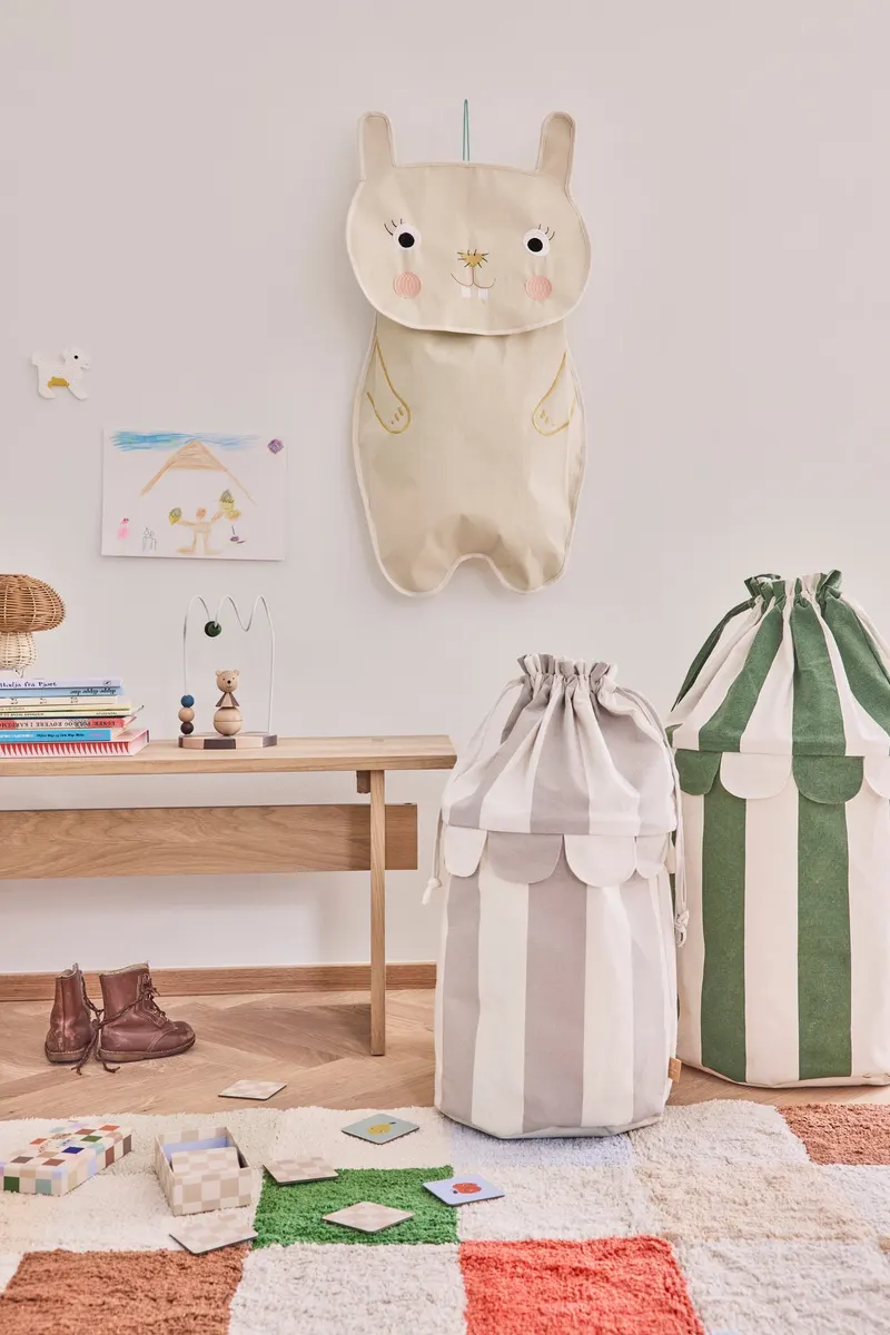OYOY Mini Wandorganizer Darling Rabbit mit Hasengesicht aus Textilmix, Clay (Ton), Ansicht 2