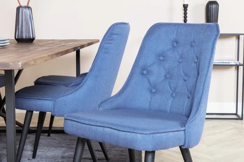 Padang & Velvet Deluxe Essgruppe mit Teak-Esstisch und 6 Stühlen mit Knopfheftung in Blau, Gestell Schwarz, im Wohnraum, Ansicht 3