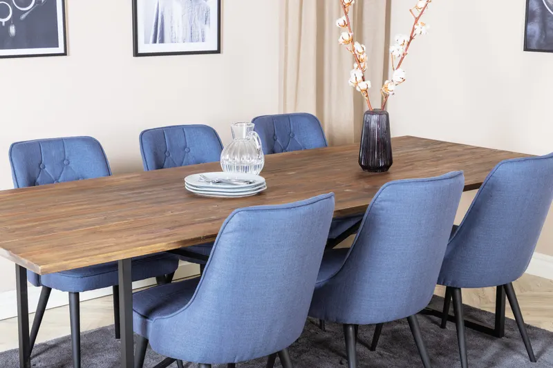 Padang & Velvet Deluxe Essgruppe mit Teak-Esstisch und 6 Stühlen mit Knopfheftung in Blau, Gestell Schwarz, im Wohnraum, Ansicht 4
